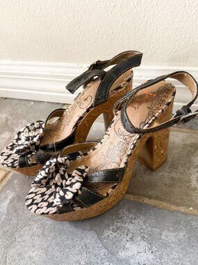Jellypop Calla Cork Heel Sandals Bow Black Floral Size 7M